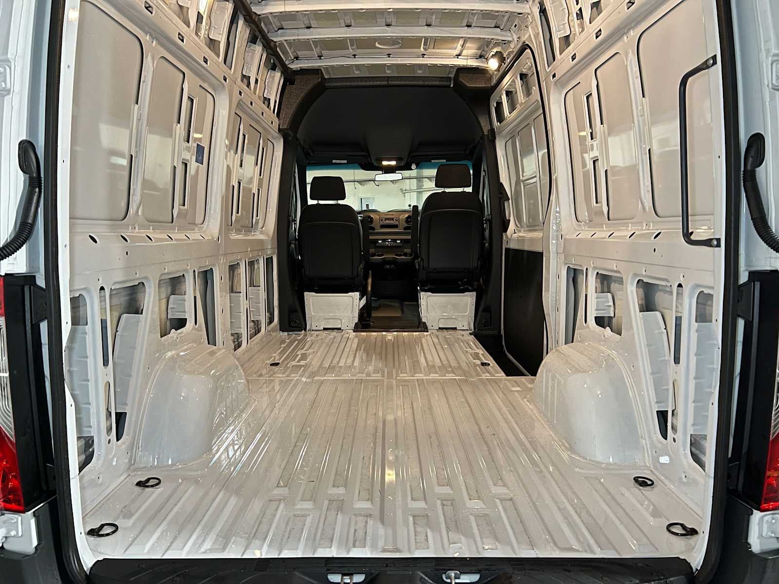 2025 Mercedes-Benz Sprinter Cargo Van 2500 Standard Roof I4 Diesel 144 RWD