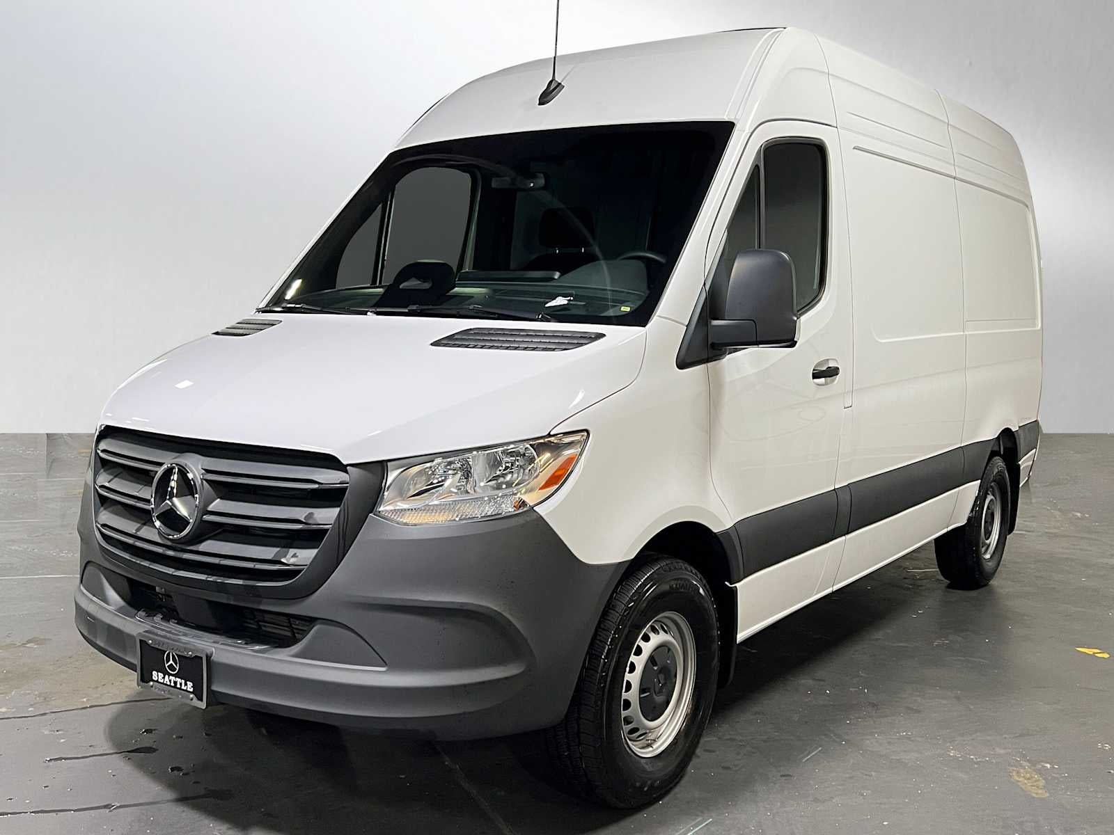 2025 Mercedes-Benz Sprinter Cargo Van 2500 Standard Roof I4 Diesel 144 RWD
