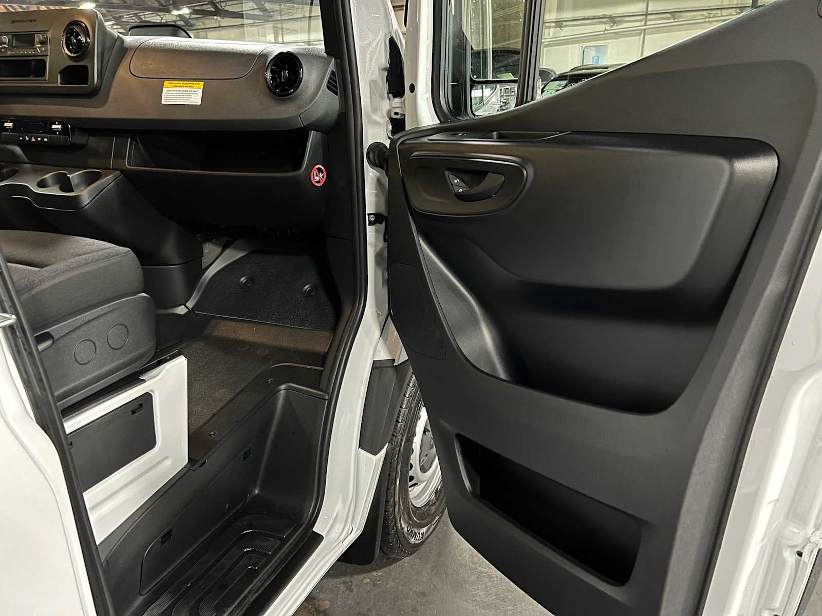 2025 Mercedes-Benz Sprinter Cargo Van 2500 Standard Roof I4 Diesel 144 RWD