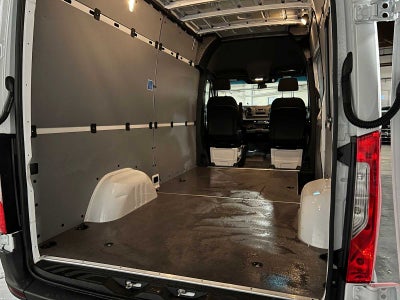 2025 Mercedes-Benz Sprinter Cargo Van 2500 Standard Roof I4 Diesel 144 RWD
