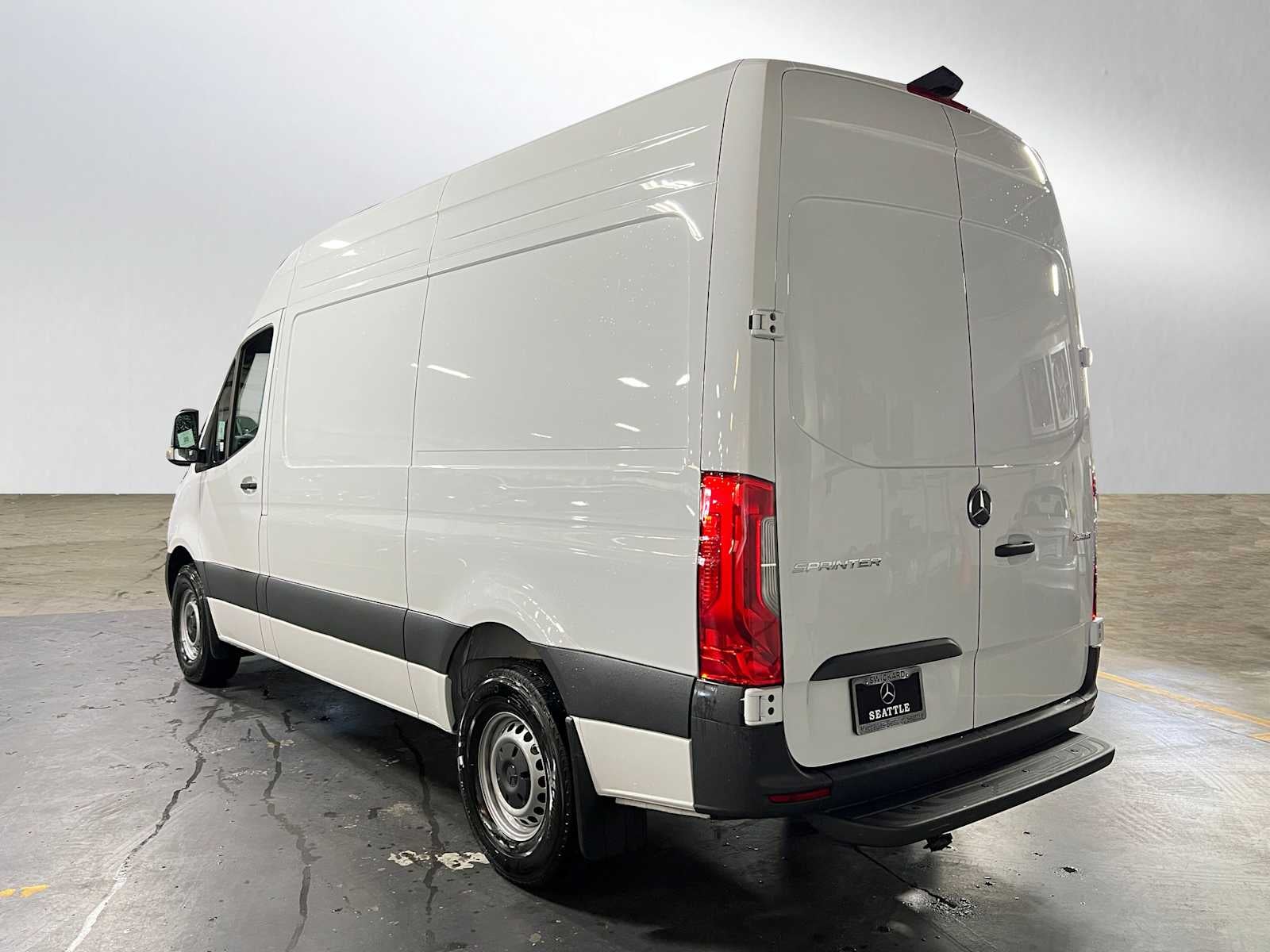 2025 Mercedes-Benz Sprinter Cargo Van 2500 Standard Roof I4 Diesel 144 RWD