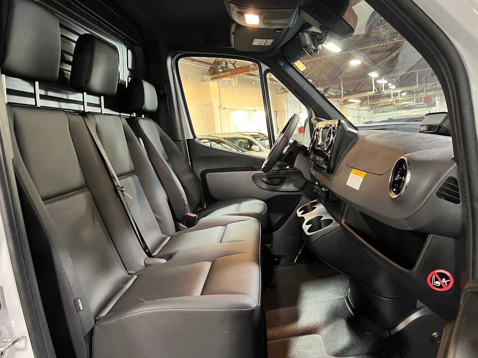 2026 Mercedes-Benz Sprinter 2500 Standard Roof I4 Diesel 144 RWD