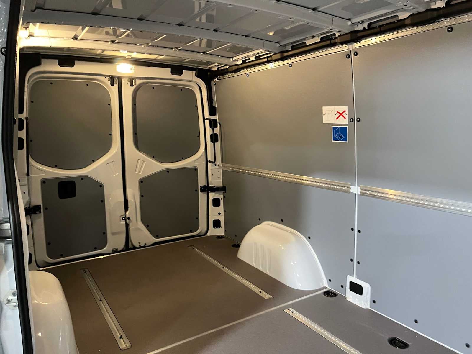 2026 Mercedes-Benz Sprinter 2500 Standard Roof I4 Diesel 144 RWD
