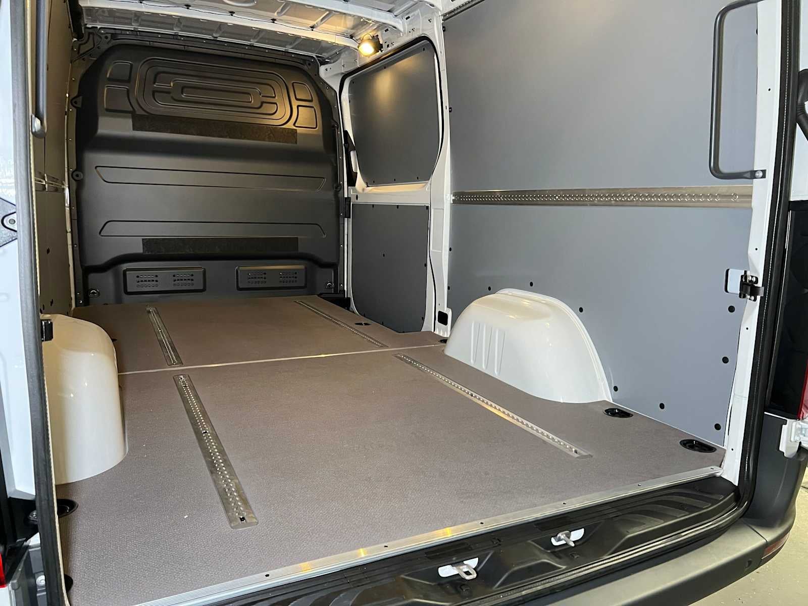 2026 Mercedes-Benz Sprinter 2500 Standard Roof I4 Diesel 144 RWD