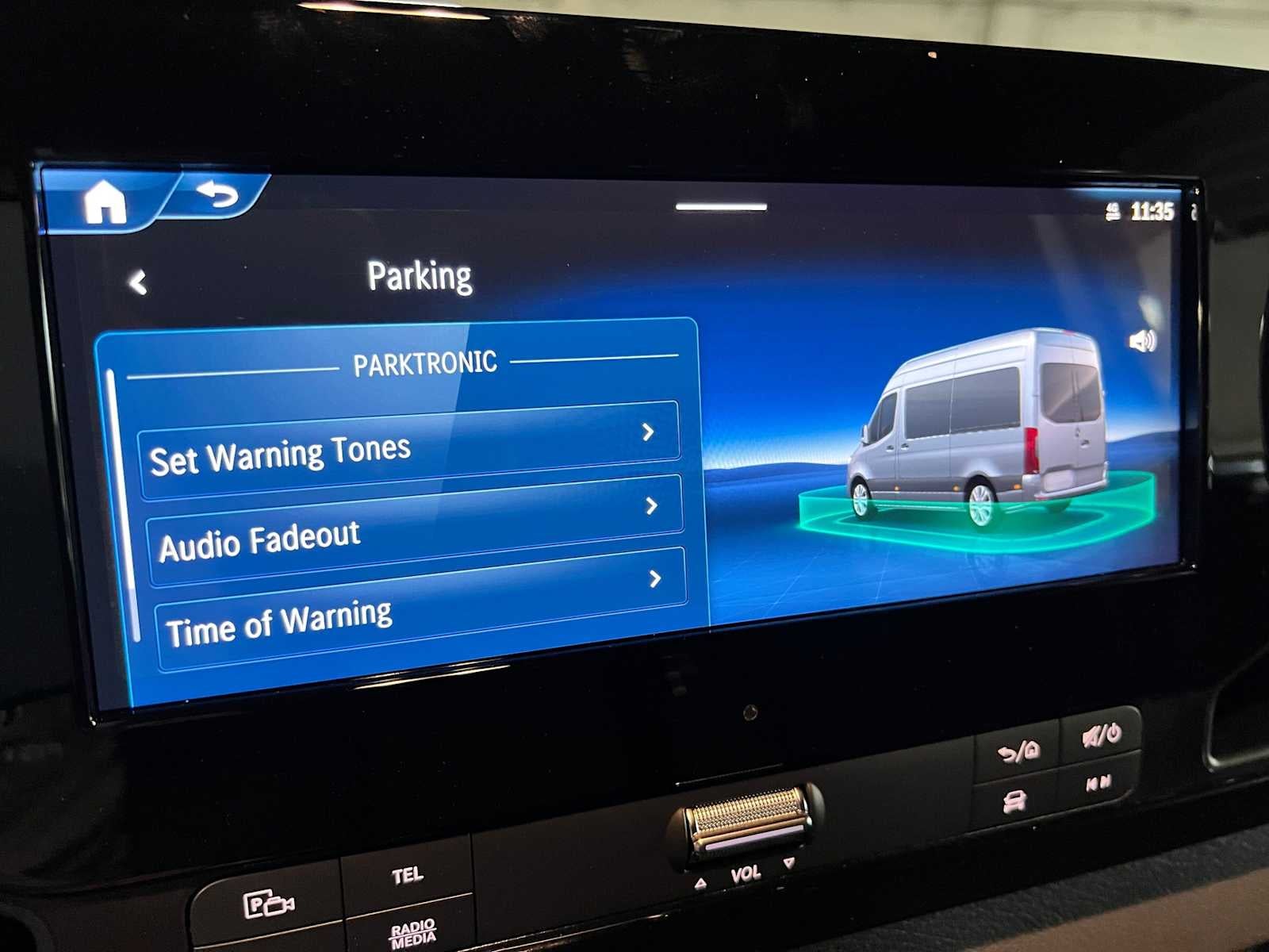 2026 Mercedes-Benz Sprinter 2500 Standard Roof I4 Diesel 144 RWD