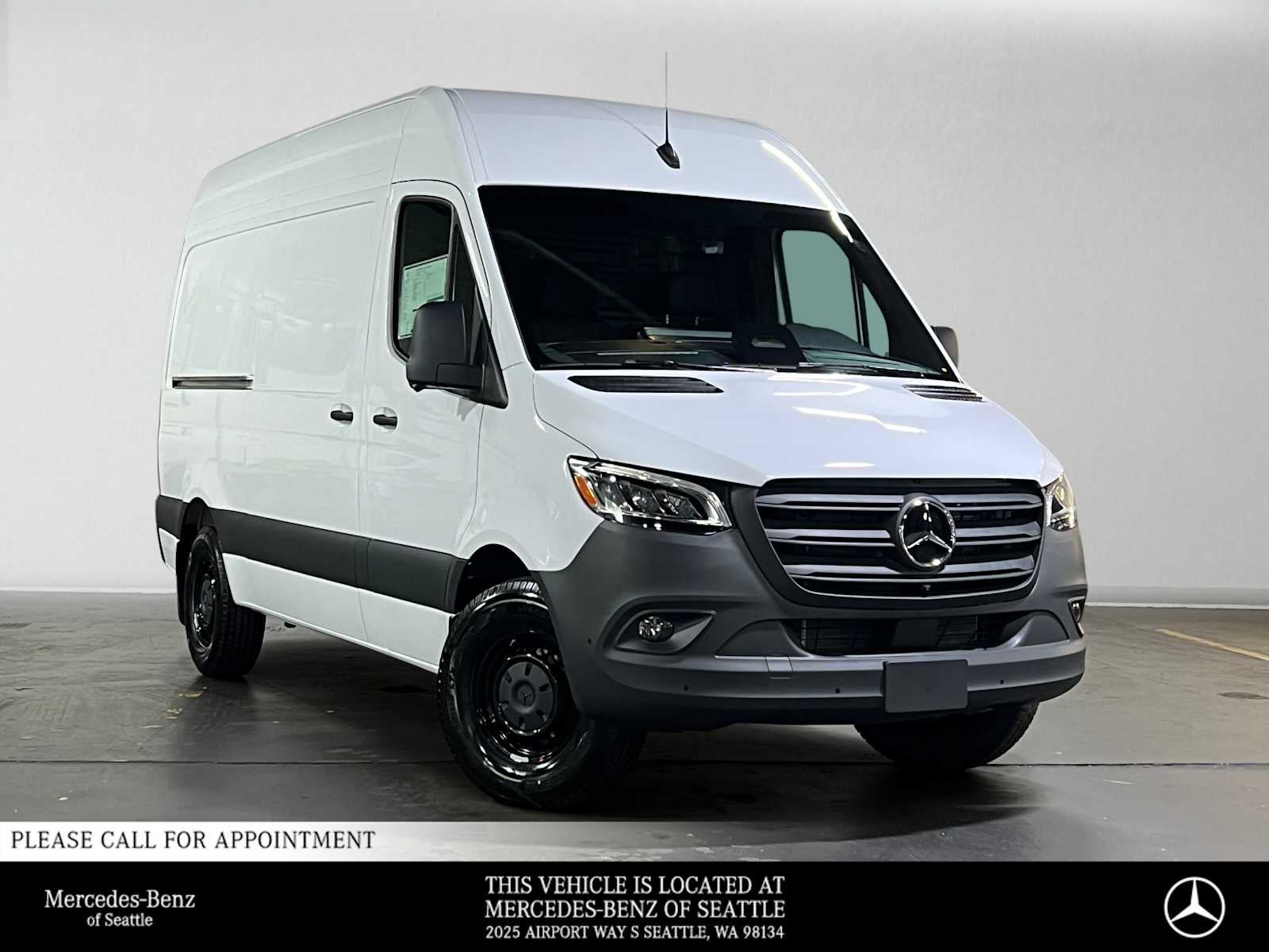 2026 Mercedes-Benz Sprinter Cargo 2500 Standard Roof I4 Diesel 144 RWD