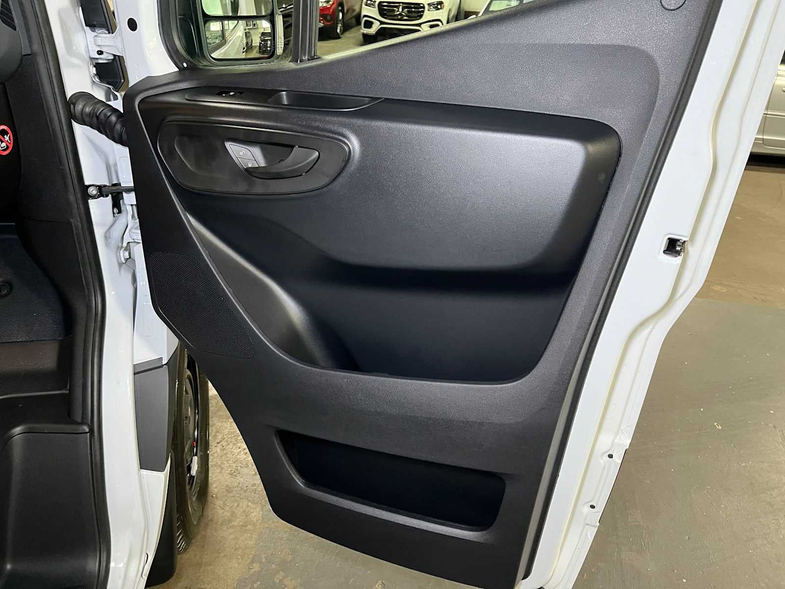 2026 Mercedes-Benz Sprinter Cargo 2500 Standard Roof I4 Diesel 144 RWD