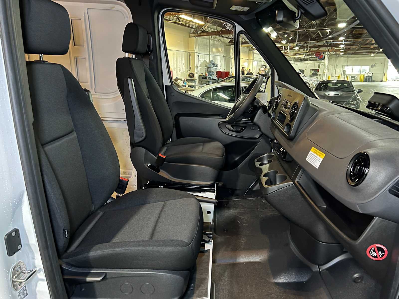 2025 Mercedes-Benz Sprinter Cargo Van 2500 Standard Roof I4 Diesel 144" RWD