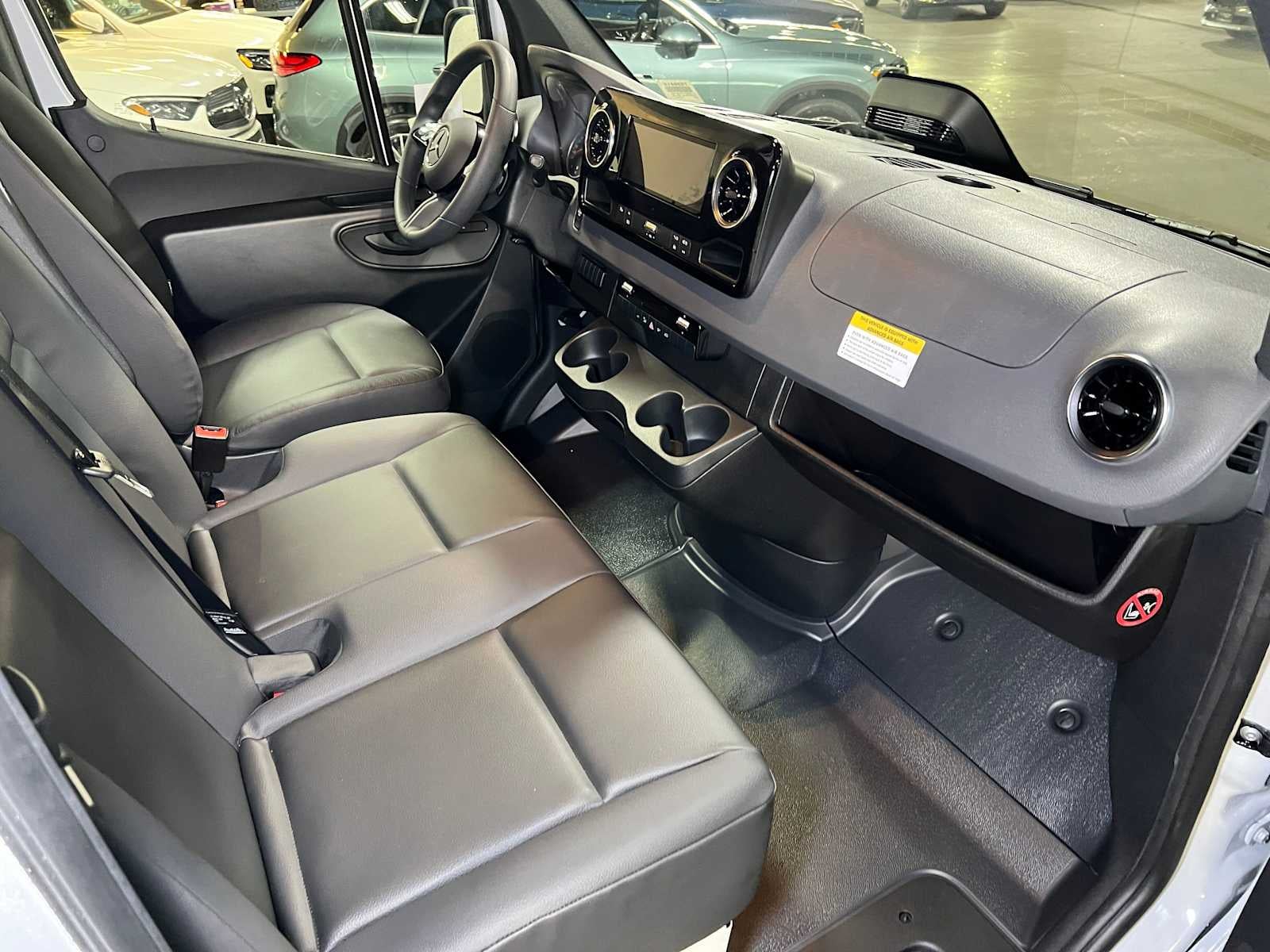 2026 Mercedes-Benz Sprinter 2500 Standard Roof I4 Diesel 144 RWD