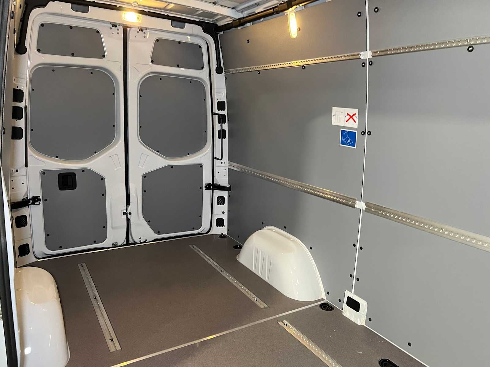 2026 Mercedes-Benz Sprinter 2500 Standard Roof I4 Diesel 144 RWD