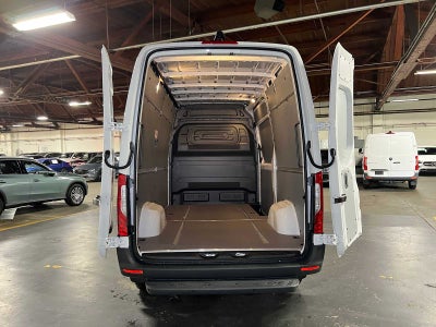2026 Mercedes-Benz Sprinter 2500 Standard Roof I4 Diesel 144 RWD