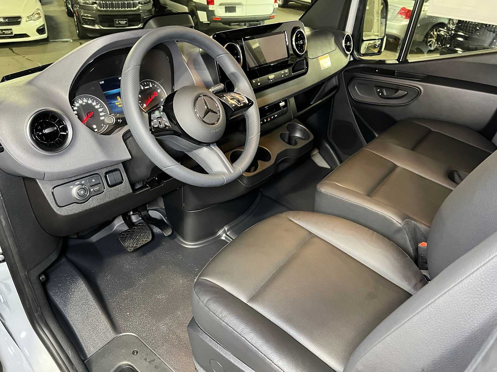 2026 Mercedes-Benz Sprinter 2500 Standard Roof I4 Diesel 144 RWD