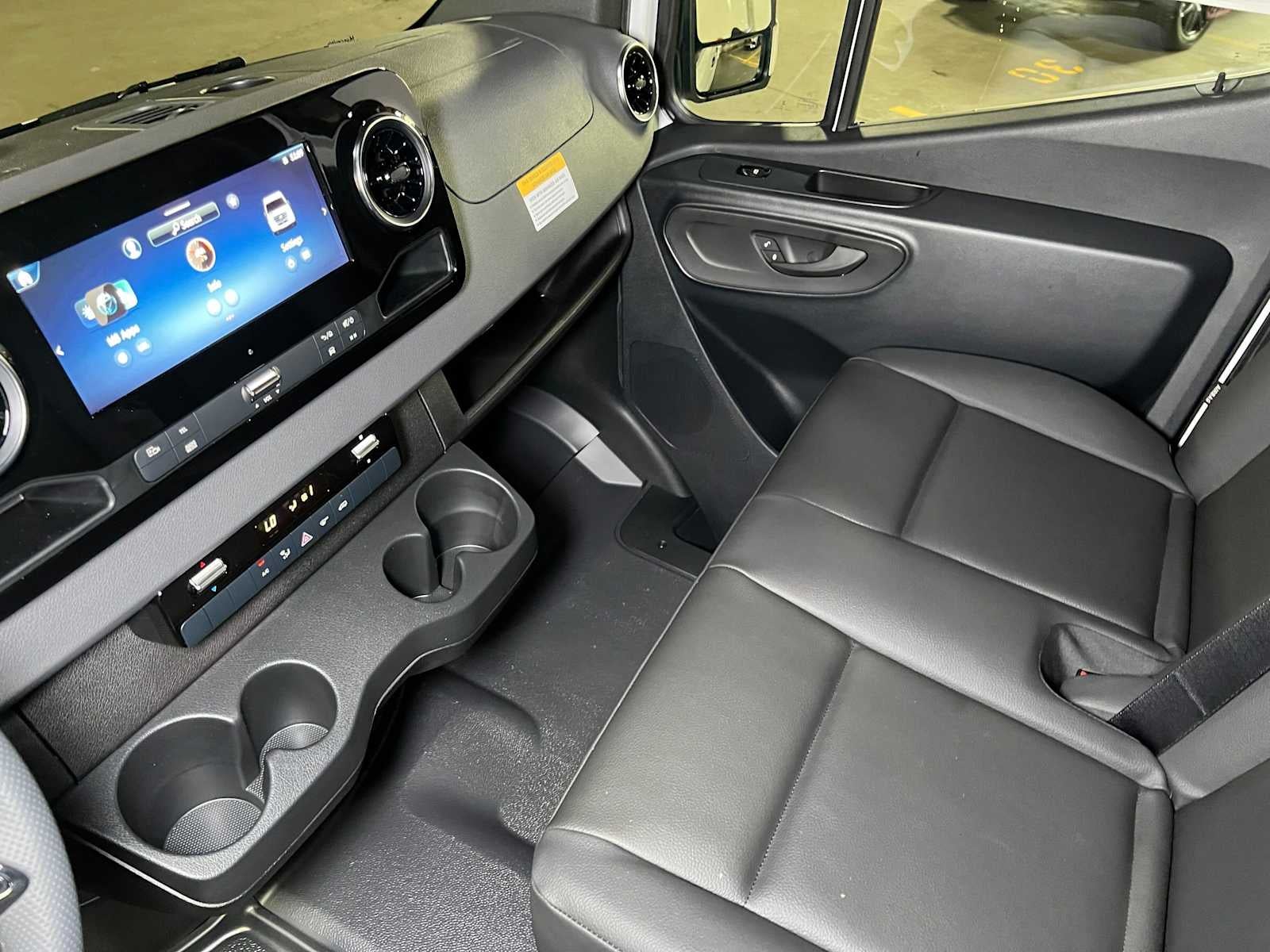 2026 Mercedes-Benz Sprinter 2500 Standard Roof I4 Diesel 144 RWD