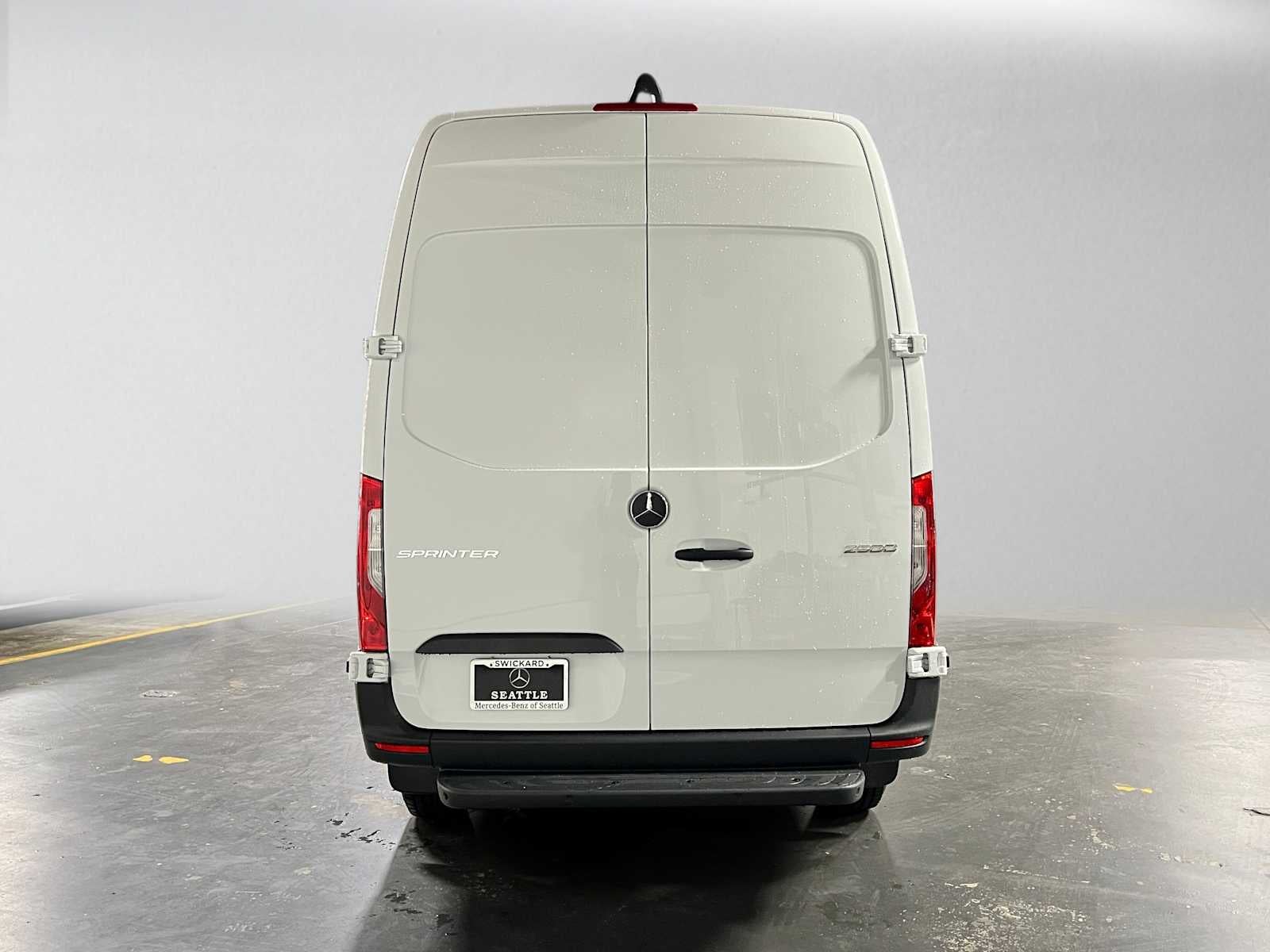 2026 Mercedes-Benz Sprinter 2500 Standard Roof I4 Diesel 144 RWD