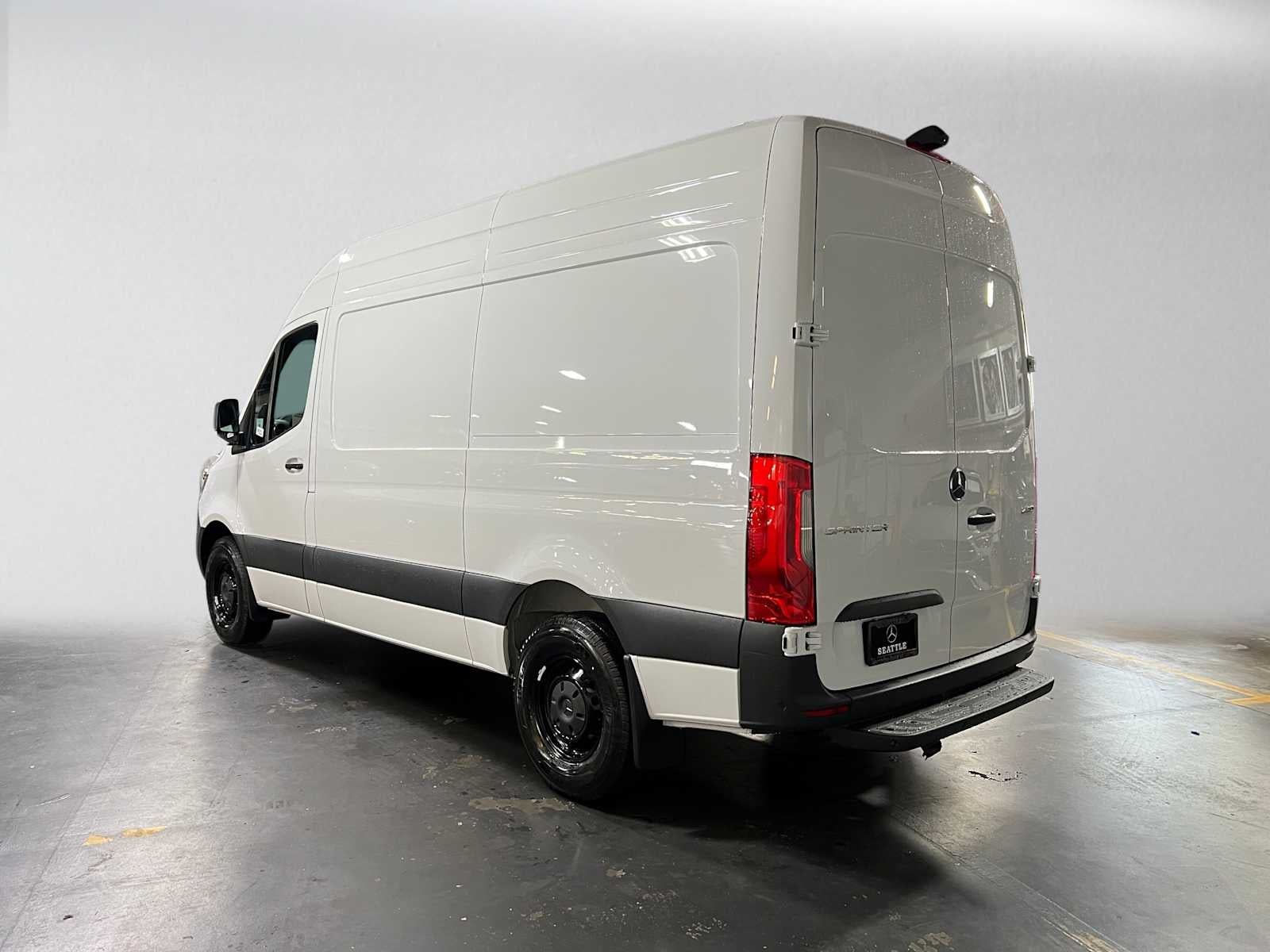 2026 Mercedes-Benz Sprinter 2500 Standard Roof I4 Diesel 144 RWD