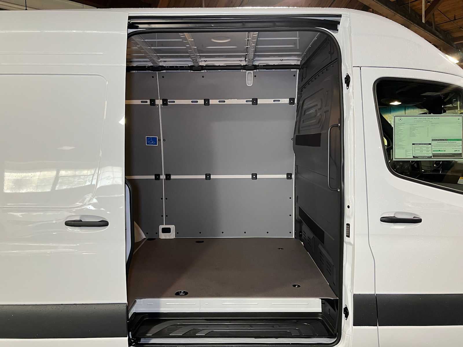 2026 Mercedes-Benz Sprinter Cargo 2500 Standard Roof I4 Diesel 144 RWD