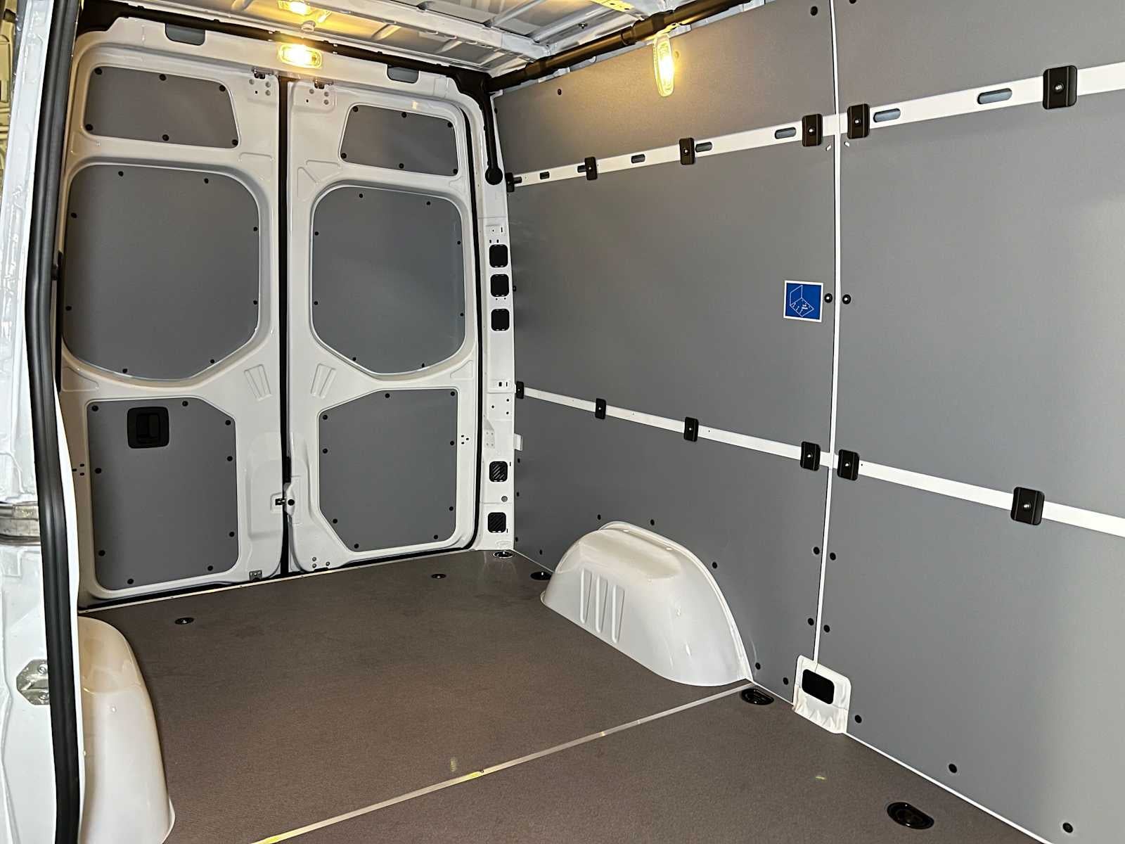 2026 Mercedes-Benz Sprinter Cargo 2500 Standard Roof I4 Diesel 144 RWD