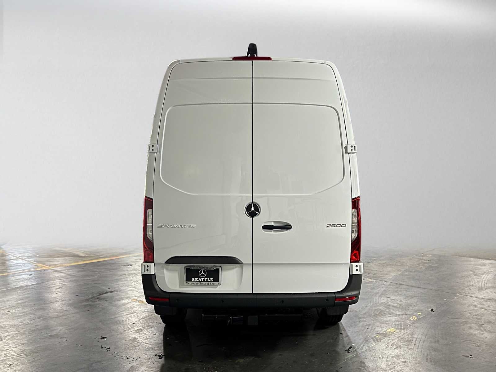 2026 Mercedes-Benz Sprinter Cargo 2500 Standard Roof I4 Diesel 144 RWD