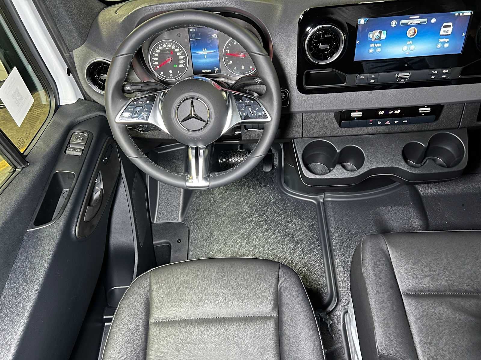 2026 Mercedes-Benz Sprinter Cargo 2500 Standard Roof I4 Diesel 144 RWD