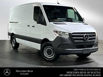 2025 Mercedes-Benz Sprinter Cargo Van 2500 Standard Roof I4 Diesel 144" RWD