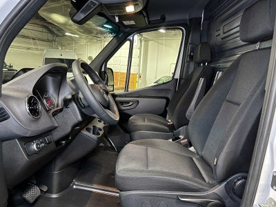 2025 Mercedes-Benz Sprinter Cargo Van 2500 Standard Roof I4 Diesel 144" RWD