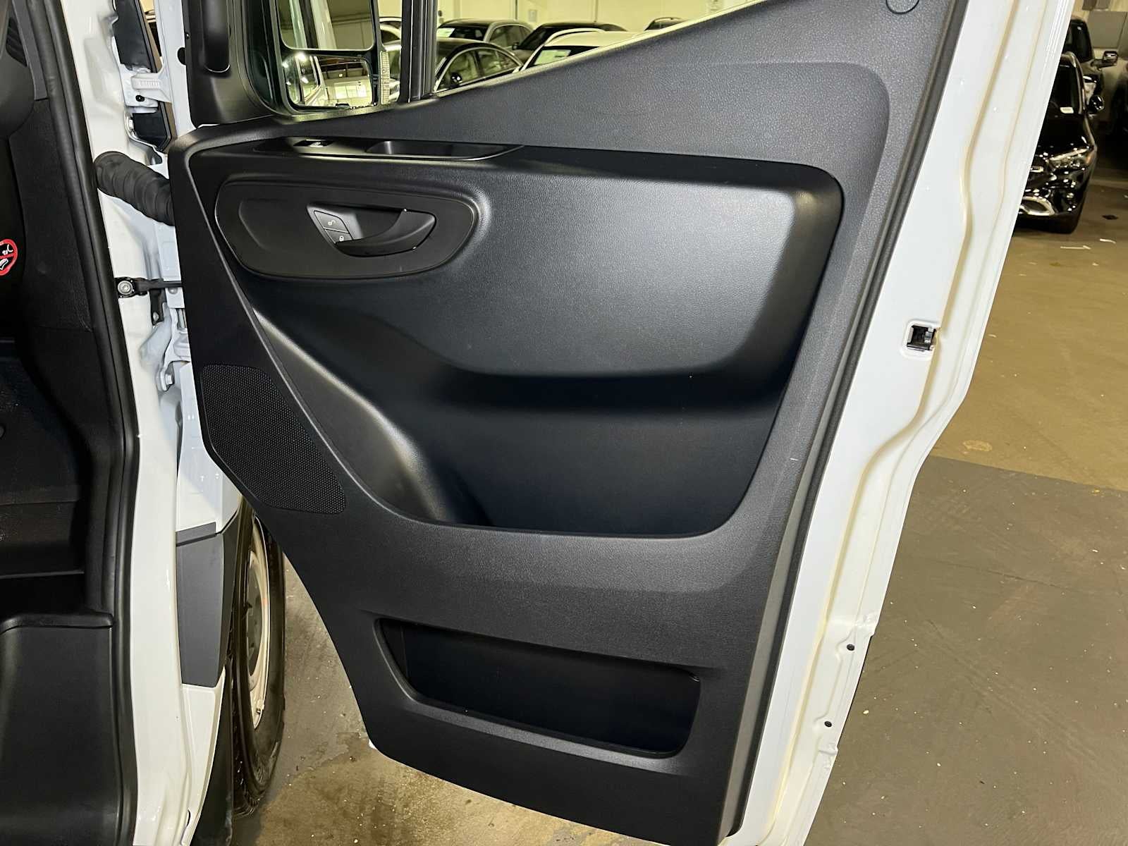 2025 Mercedes-Benz Sprinter Cargo Van 2500 Standard Roof I4 Diesel 144" RWD