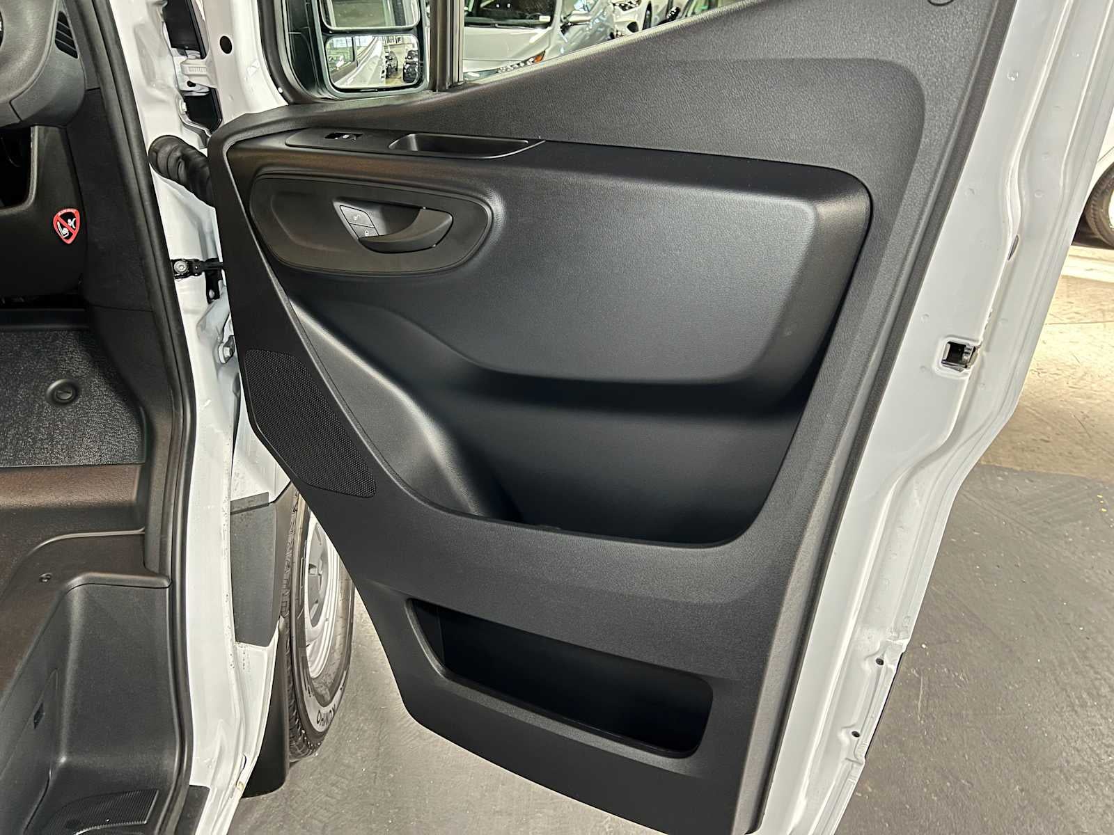 2025 Mercedes-Benz Sprinter Cargo Van 2500 Standard Roof I4 Diesel 144 RWD