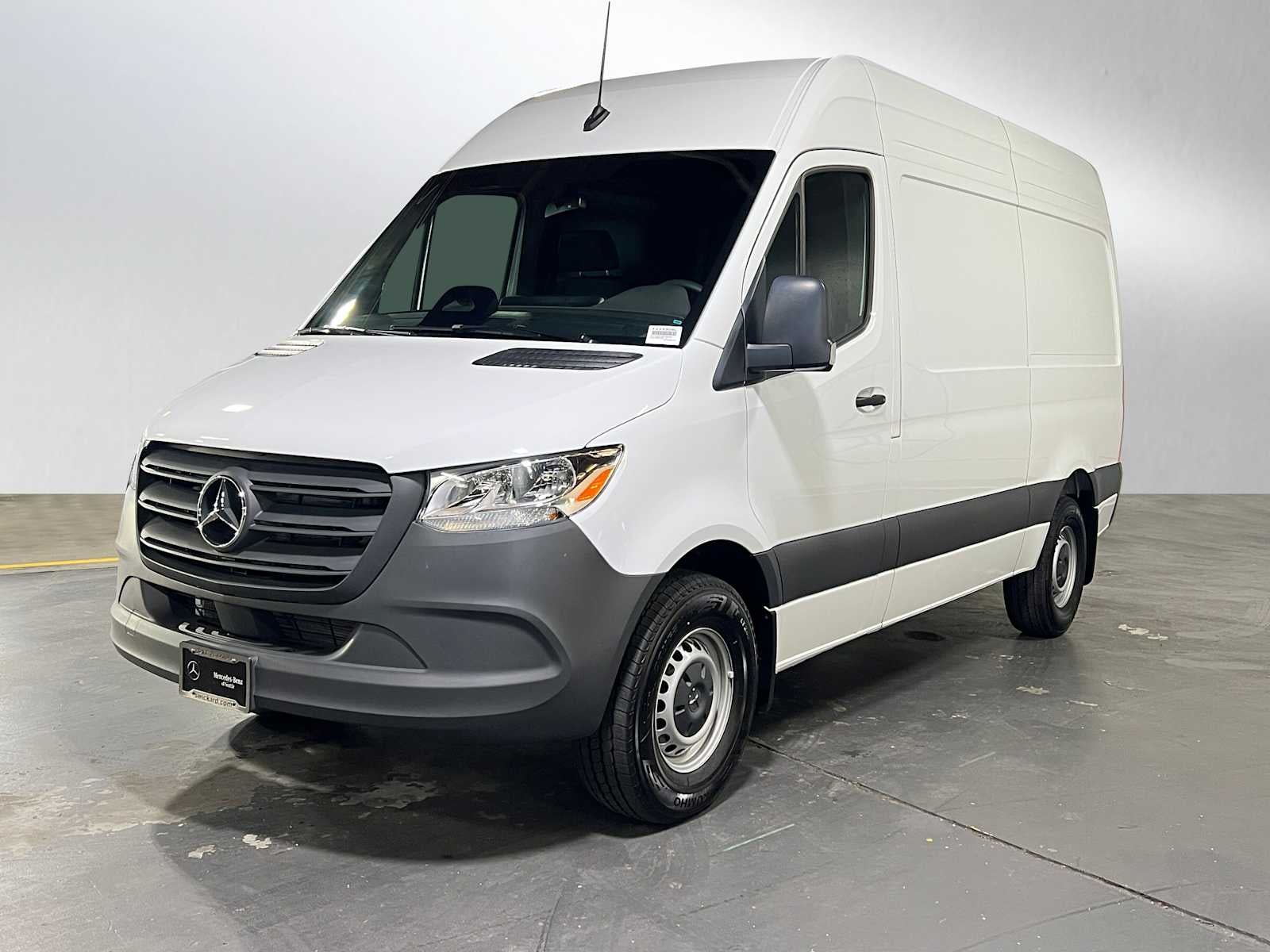 2025 Mercedes-Benz Sprinter Cargo Van 2500 Standard Roof I4 Diesel 144 RWD