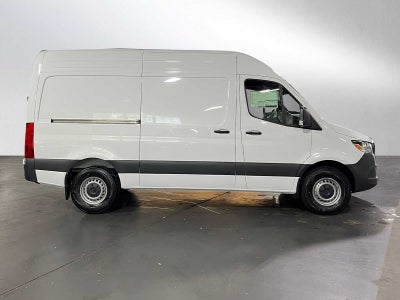 2025 Mercedes-Benz Sprinter Cargo Van 2500 Standard Roof I4 Diesel 144" RWD