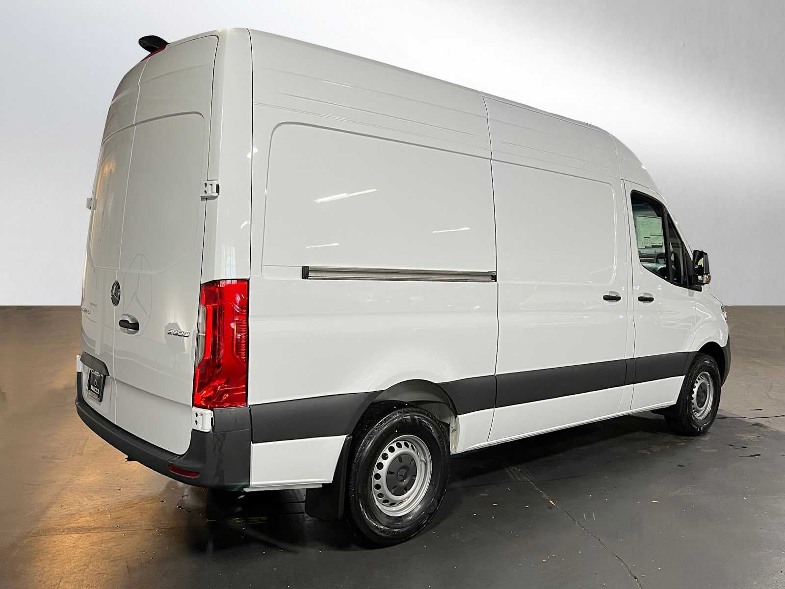 2025 Mercedes-Benz Sprinter Cargo Van 2500 Standard Roof I4 Diesel 144" RWD