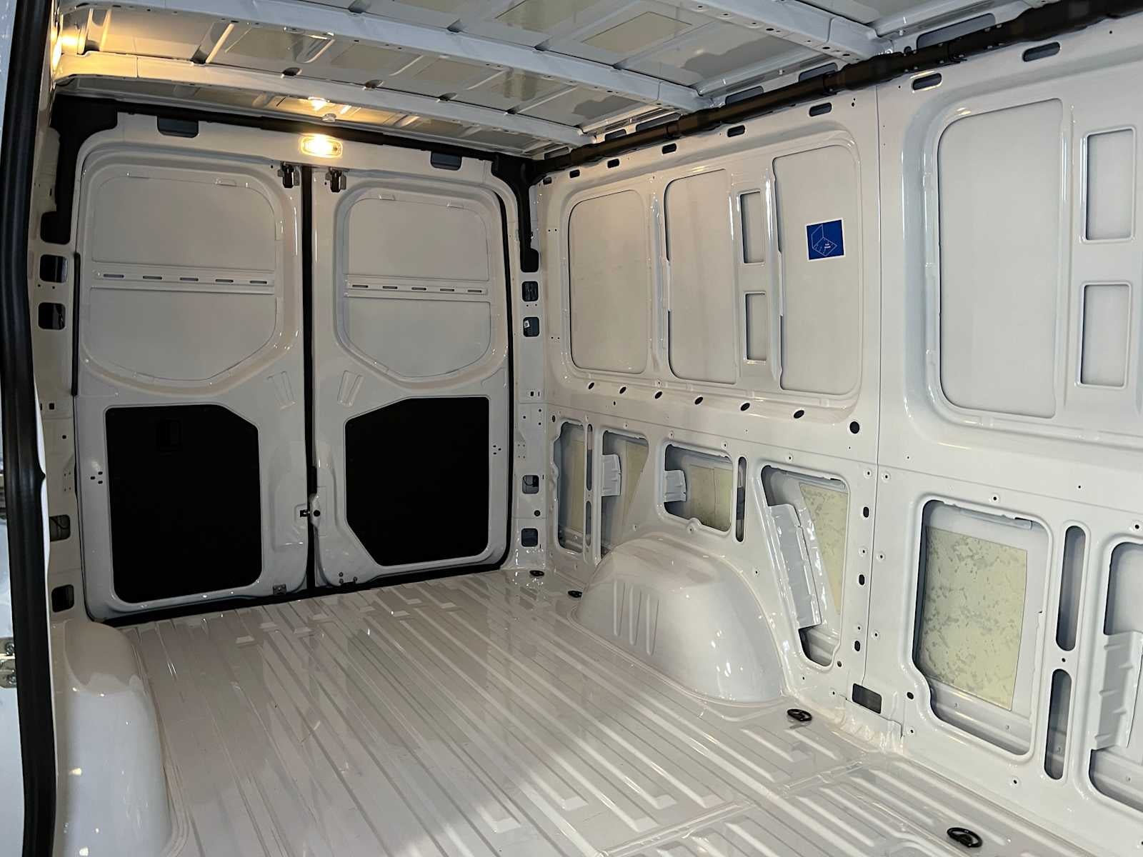 2025 Mercedes-Benz Sprinter Cargo Van 2500 Standard Roof I4 Diesel 144" RWD