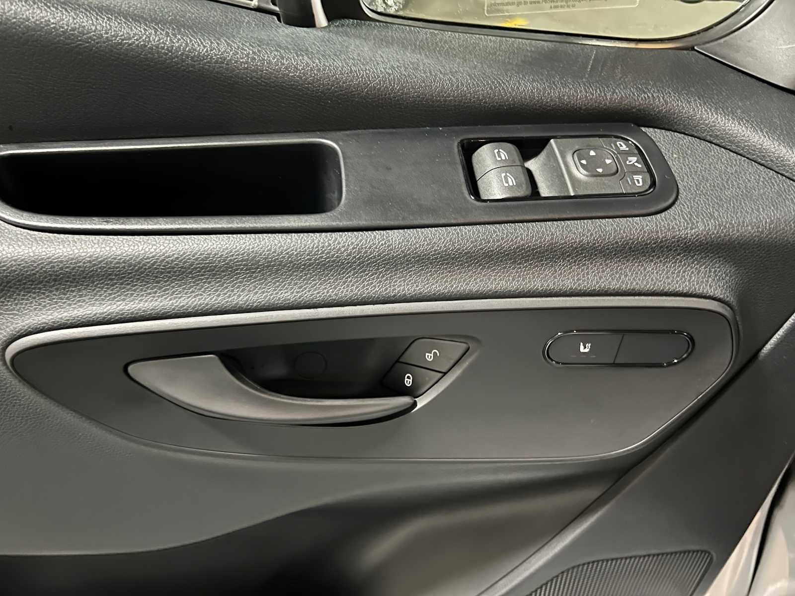 2025 Mercedes-Benz Sprinter Cargo Van 2500 Standard Roof I4 Diesel 144 RWD