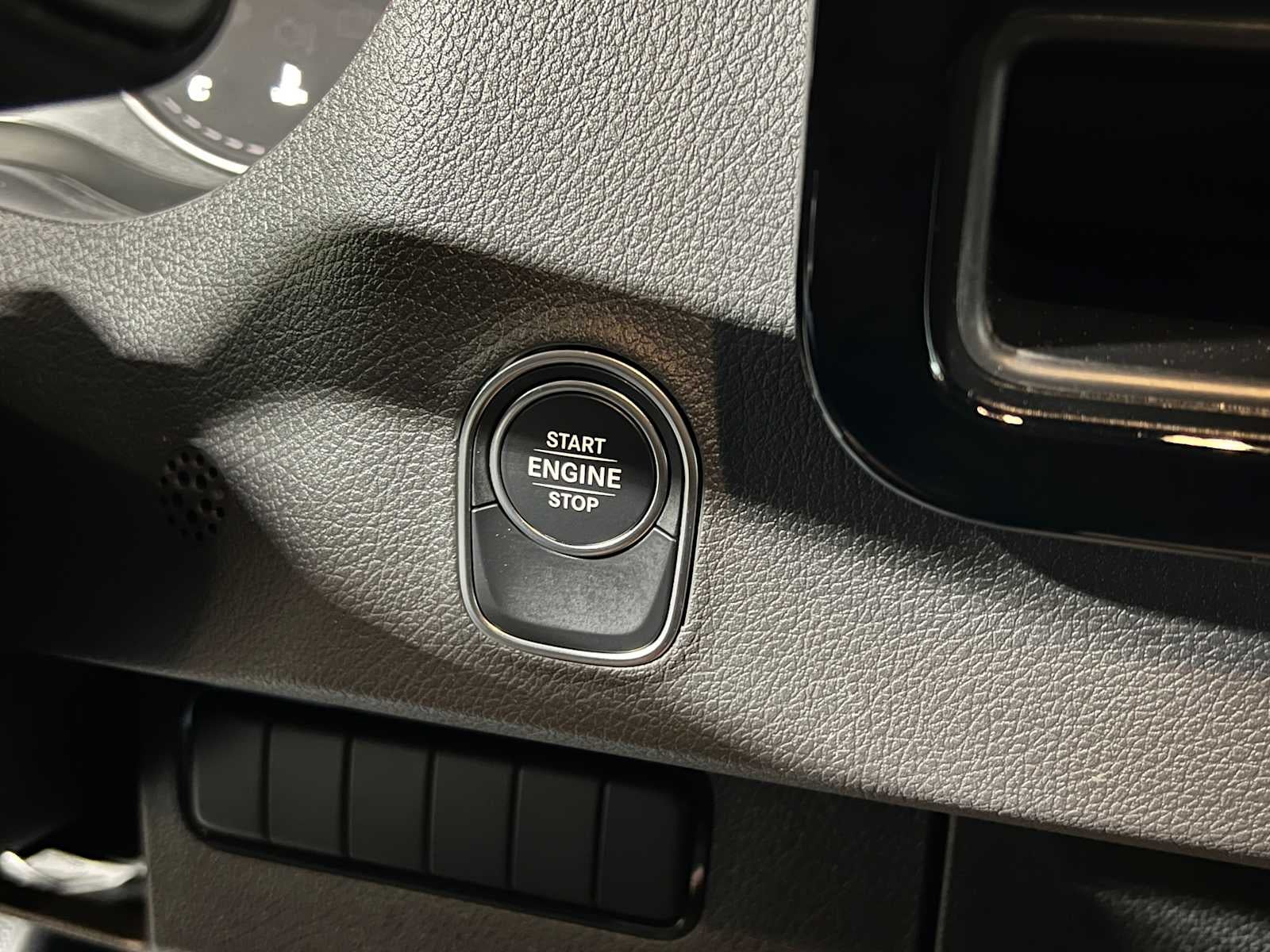 2025 Mercedes-Benz Sprinter Cargo Van 2500 Standard Roof I4 Diesel 144" RWD