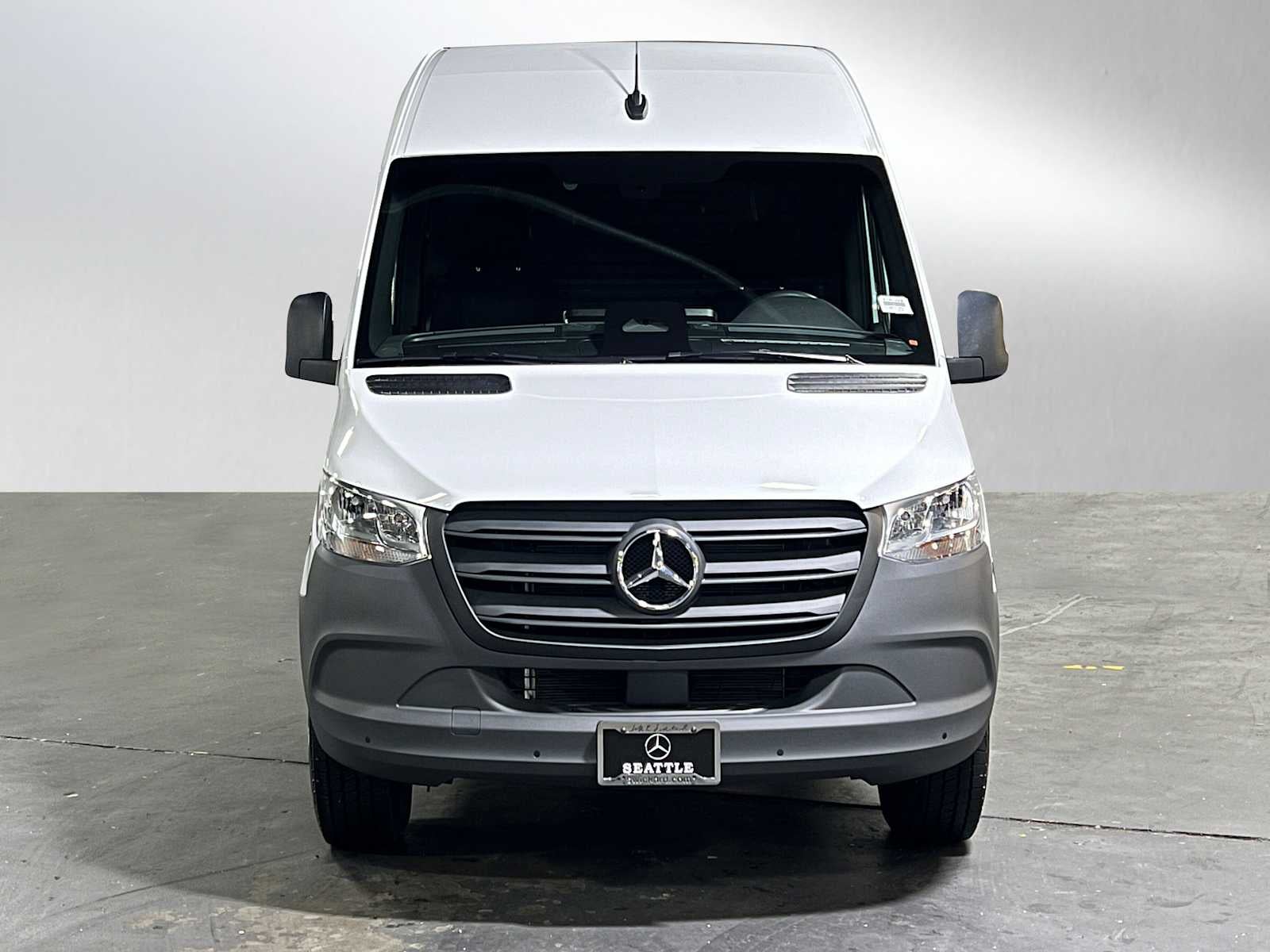 2025 Mercedes-Benz Sprinter Cargo Van 2500 Standard Roof I4 Diesel 144" RWD