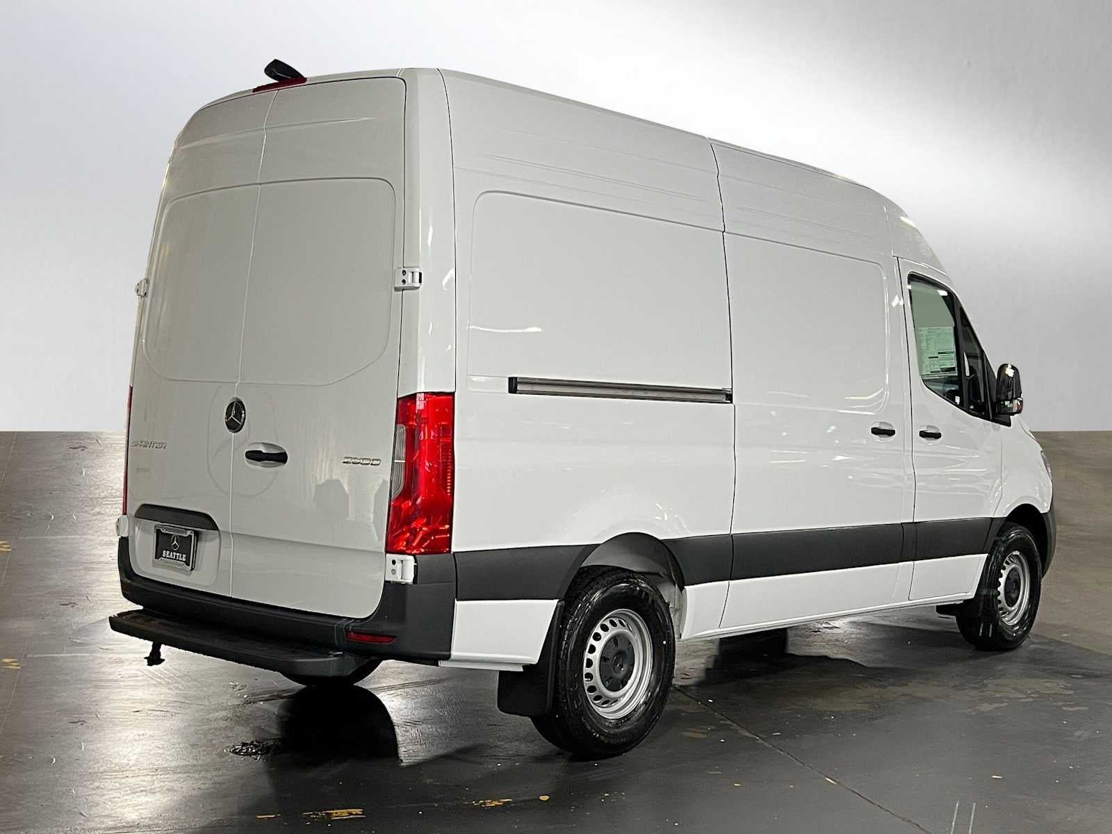 2025 Mercedes-Benz Sprinter Cargo Van 2500 Standard Roof I4 Diesel 144" RWD