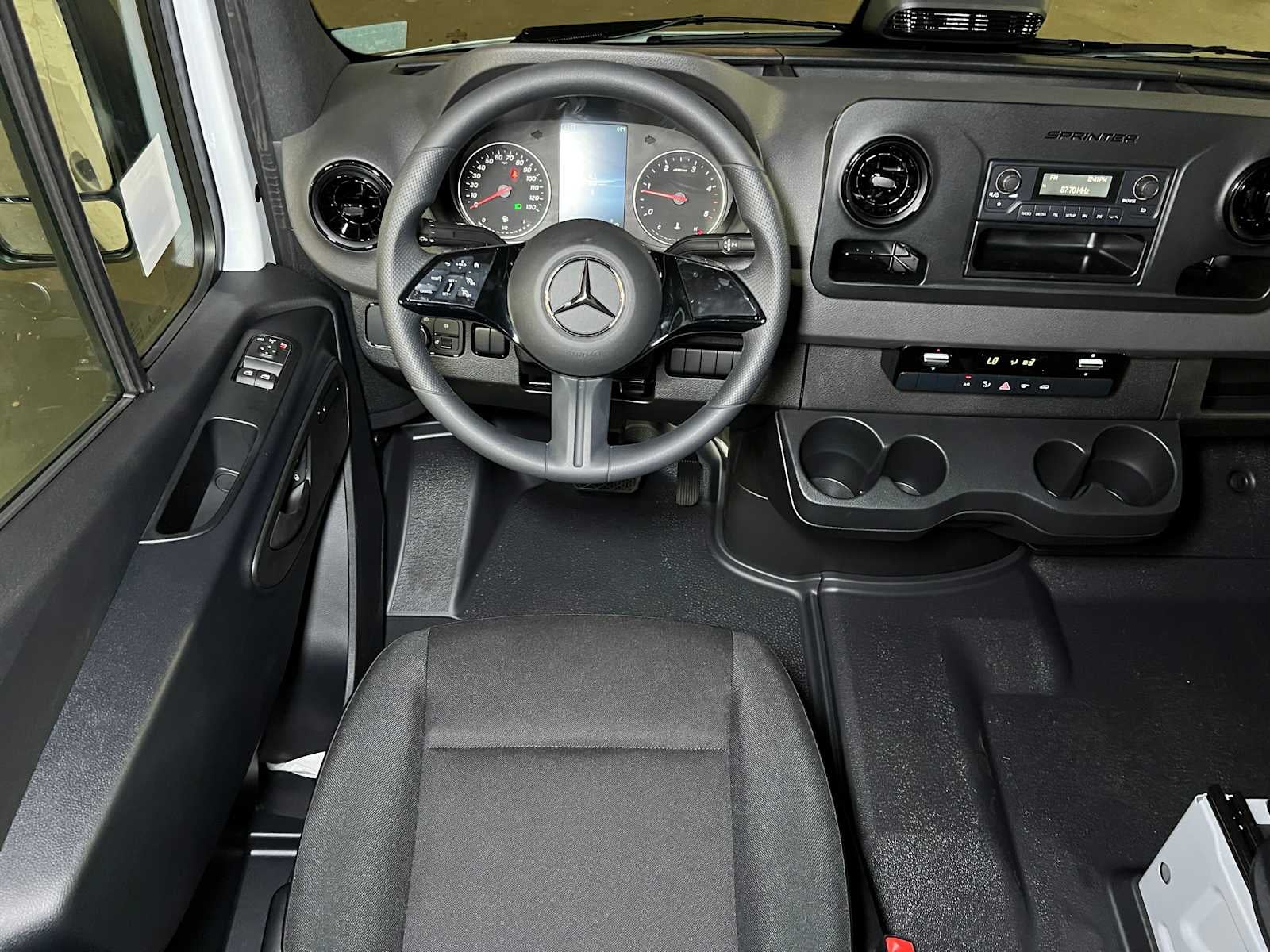 2025 Mercedes-Benz Sprinter Cargo Van 2500 Standard Roof I4 Diesel 144" RWD