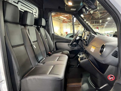 2026 Mercedes-Benz Sprinter 2500 Standard Roof I4 Diesel 144 RWD