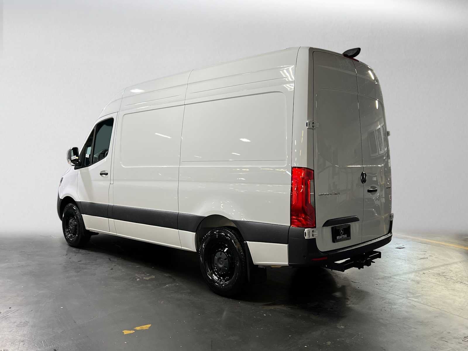 2026 Mercedes-Benz Sprinter 2500 Standard Roof I4 Diesel 144 RWD