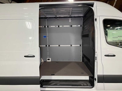 2026 Mercedes-Benz Sprinter 2500 Standard Roof I4 Diesel 144 RWD