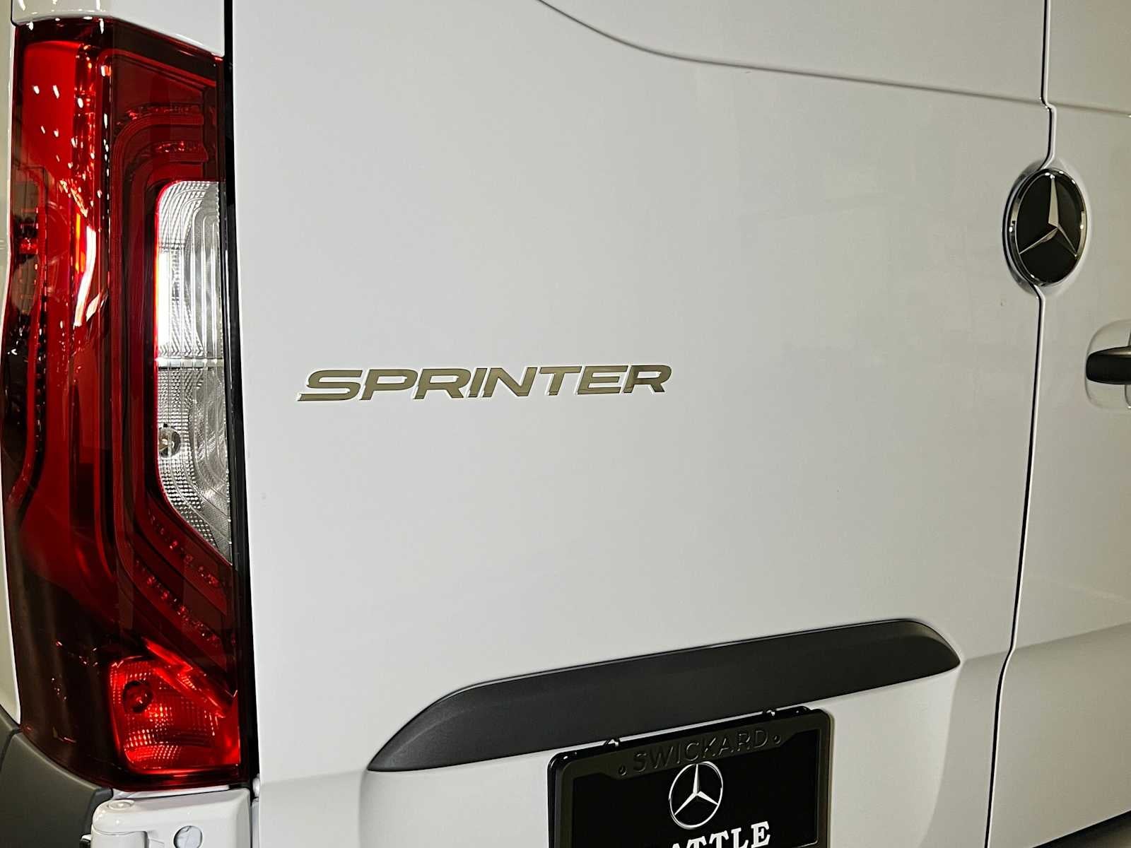 2026 Mercedes-Benz Sprinter 2500 Standard Roof I4 Diesel 144 RWD