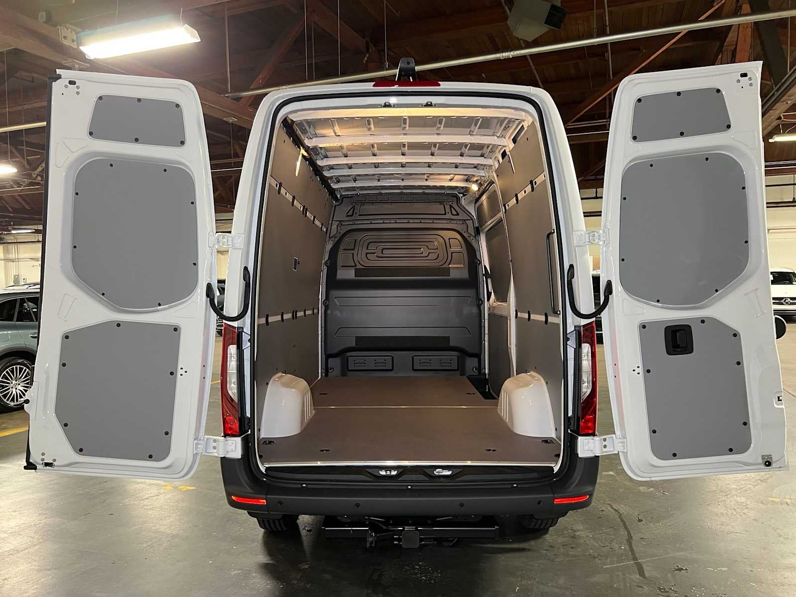 2026 Mercedes-Benz Sprinter 2500 Standard Roof I4 Diesel 144 RWD