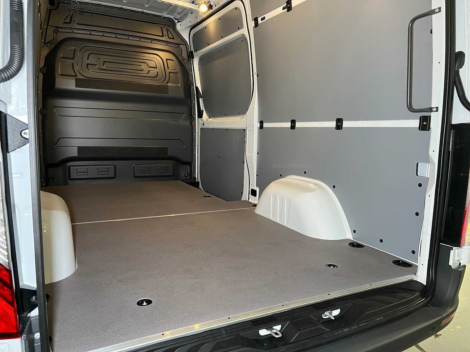 2026 Mercedes-Benz Sprinter 2500 Standard Roof I4 Diesel 144 RWD