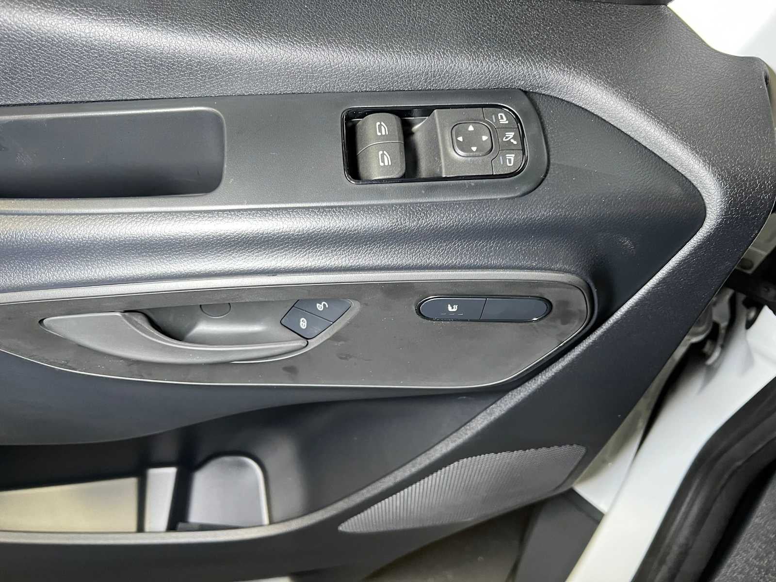 2026 Mercedes-Benz Sprinter 2500 Standard Roof I4 Diesel 144 RWD