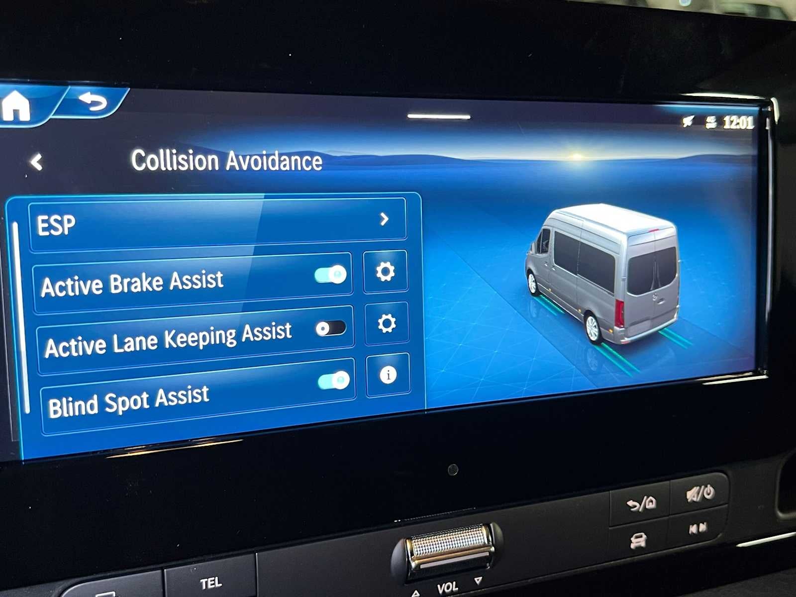2026 Mercedes-Benz Sprinter 2500 Standard Roof I4 Diesel 144 RWD