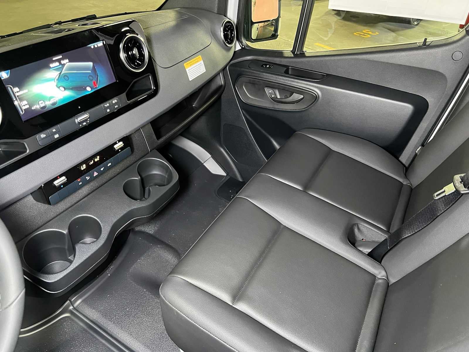 2026 Mercedes-Benz Sprinter 2500 Standard Roof I4 Diesel 144 RWD