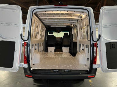 2025 Mercedes-Benz Sprinter Cargo Van 2500 Standard Roof I4 Diesel 144" RWD