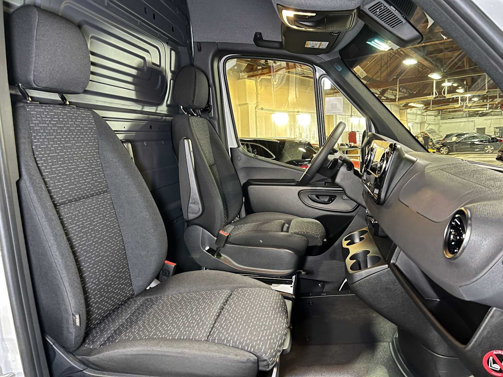 2026 Mercedes-Benz Sprinter Cargo 2500 Standard Roof I4 Diesel 144 RWD