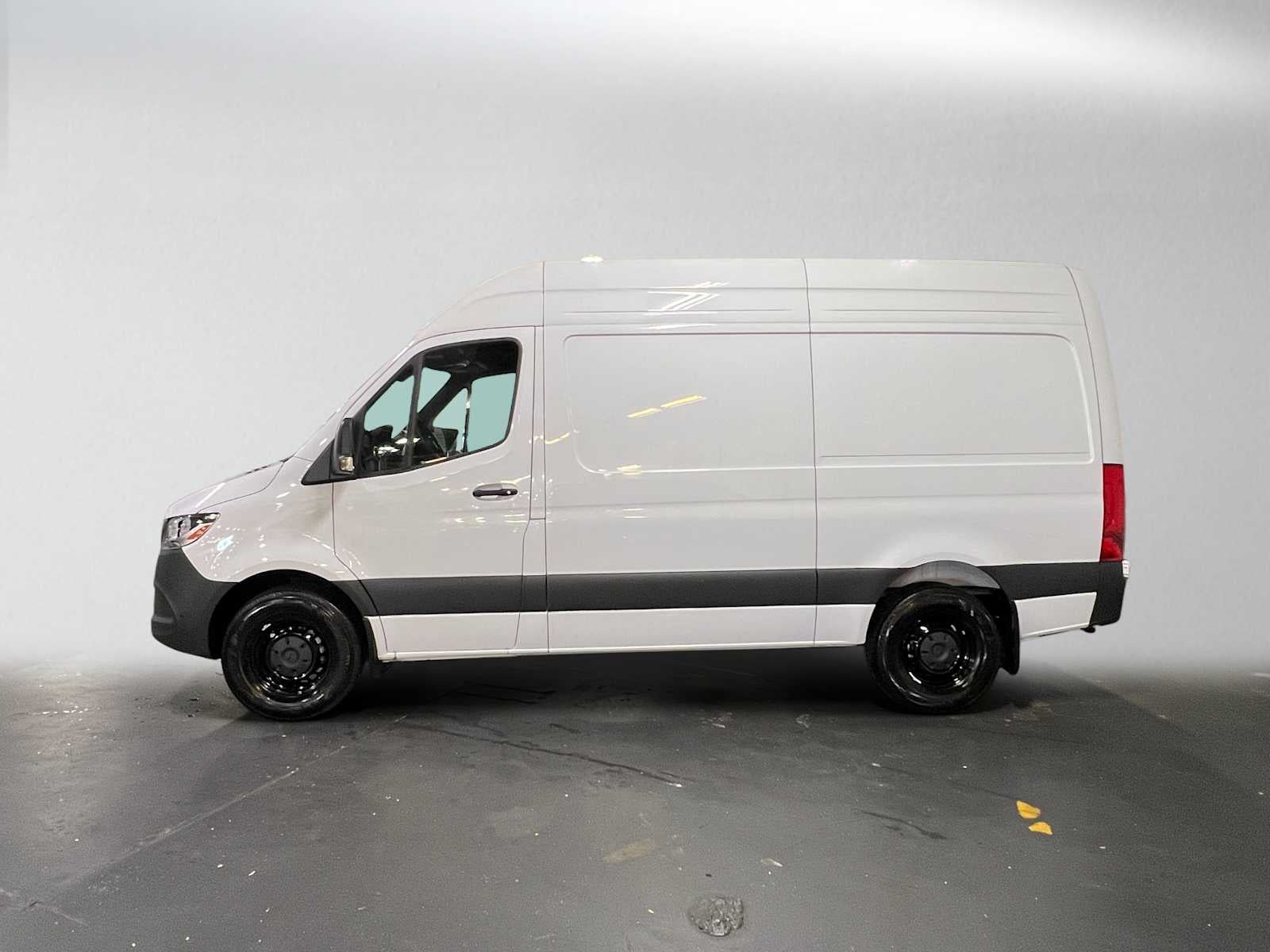 2026 Mercedes-Benz Sprinter Cargo 2500 Standard Roof I4 Diesel 144 RWD