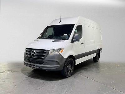 2026 Mercedes-Benz Sprinter Cargo 2500 Standard Roof I4 Diesel 144 RWD