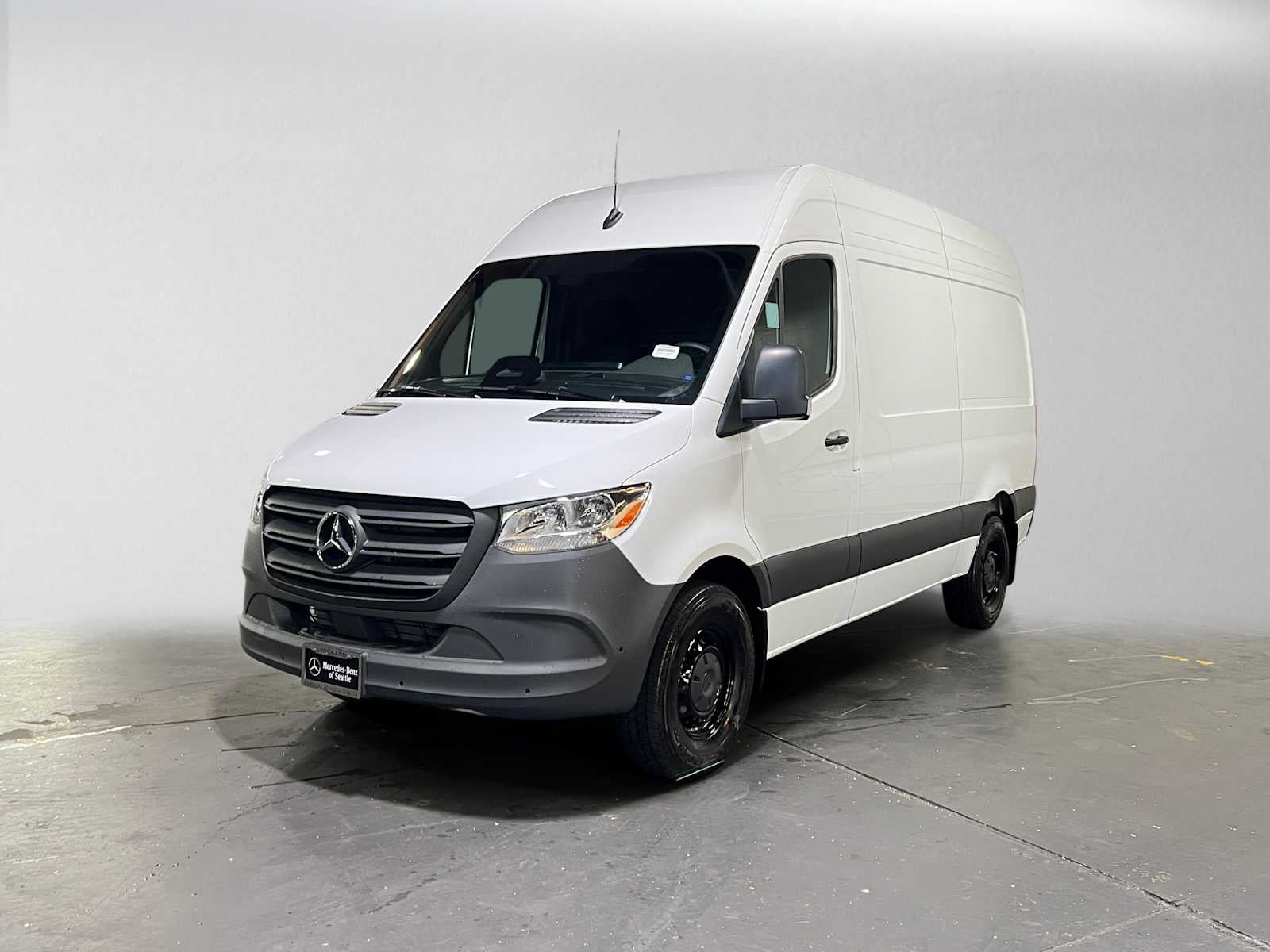 2026 Mercedes-Benz Sprinter Cargo 2500 Standard Roof I4 Diesel 144 RWD